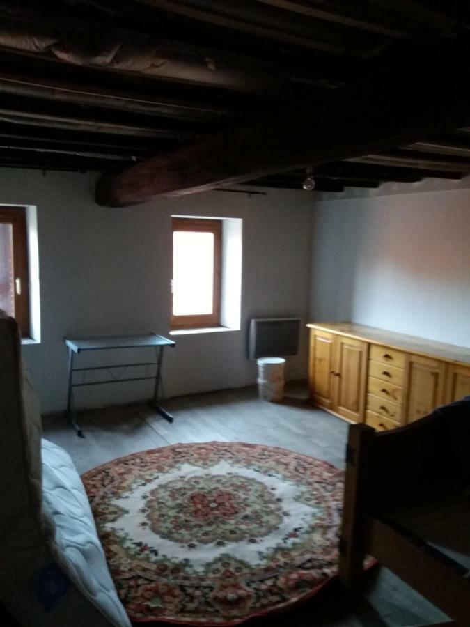 Martin Villa Saint-Gal-sur-Sioule Bagian luar foto
